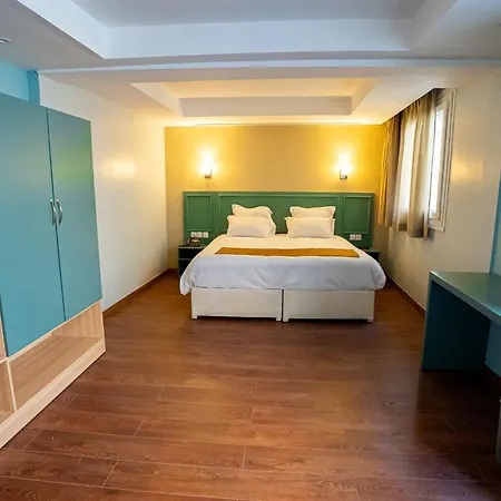 Breeze Hotel Calais Exterior photo