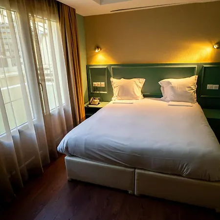 Breeze Hotel Calais Exterior photo
