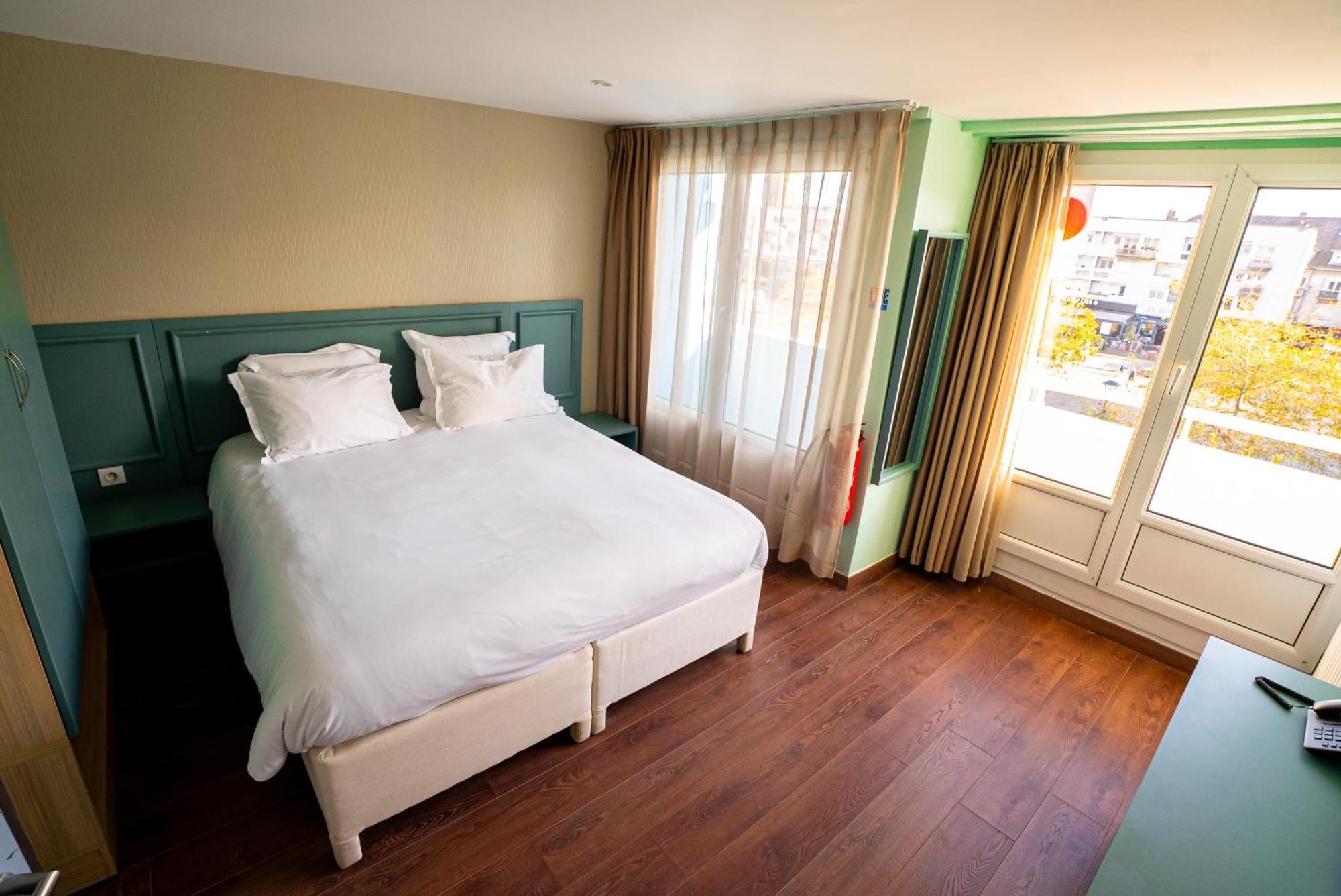 Hotel Breeze